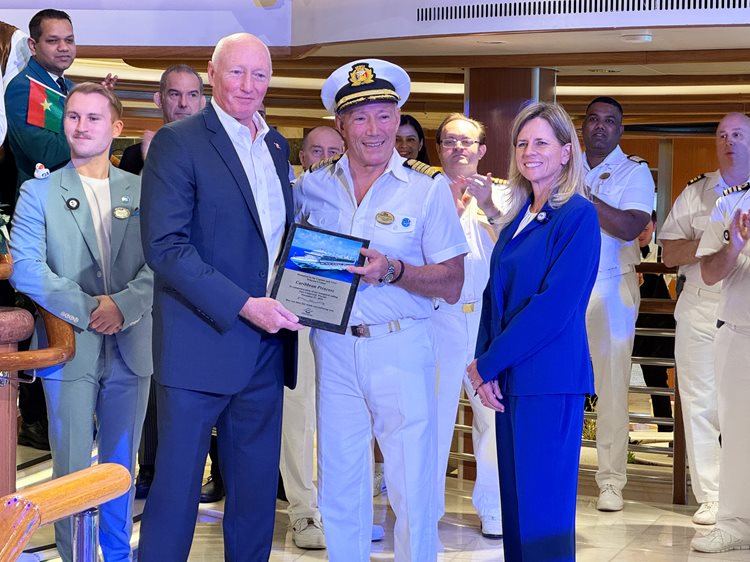 Plaque exchange aboard the Caribbean Princess