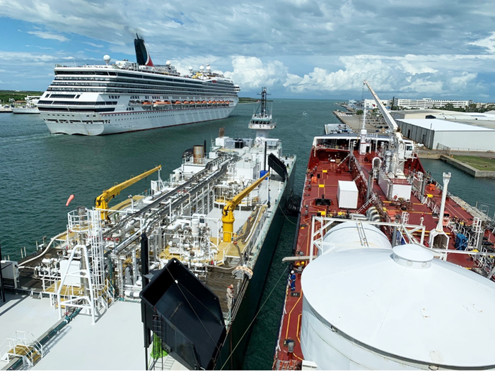 LNG bunker barge Clean Canaveral